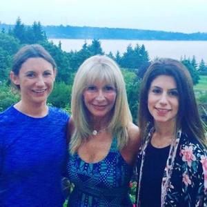 Meet your Posher, Debbie